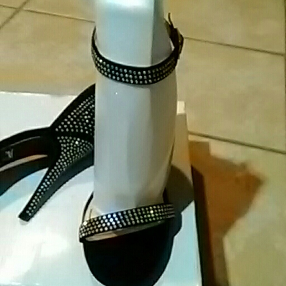 Rhinestone stilettos shoe